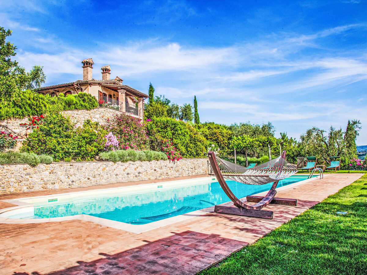 Agriturismo Belvedere delle Crete – 16 pers, piscine - Photo 1