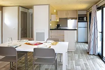 Location gite à Malansac, Villa avec terrasse privée et piscine partagée