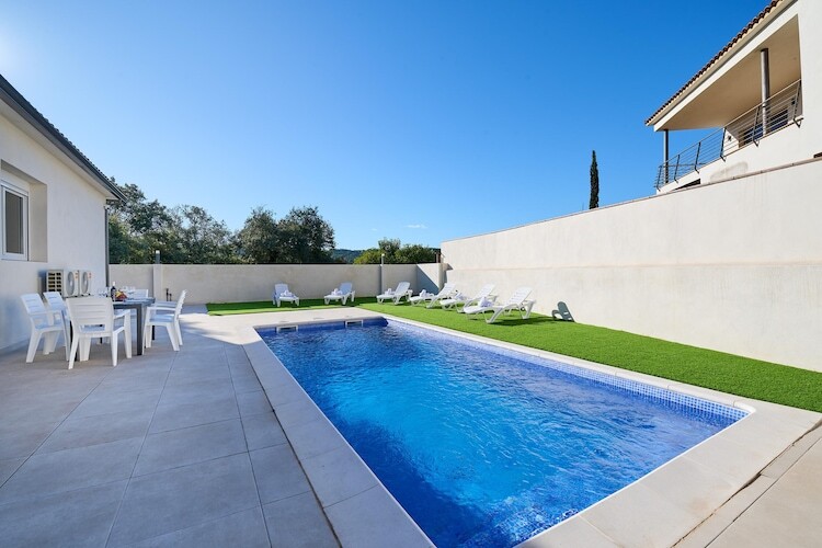 Villa BelSol avec piscine privée à Vidreres - Photo 1