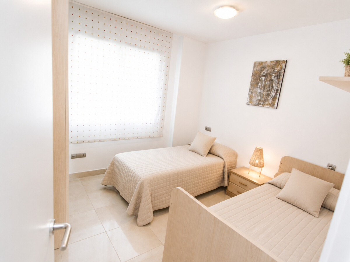 Appartement 8 pers. rez-de-chaussée avec terrasse à Salou - Photo 7