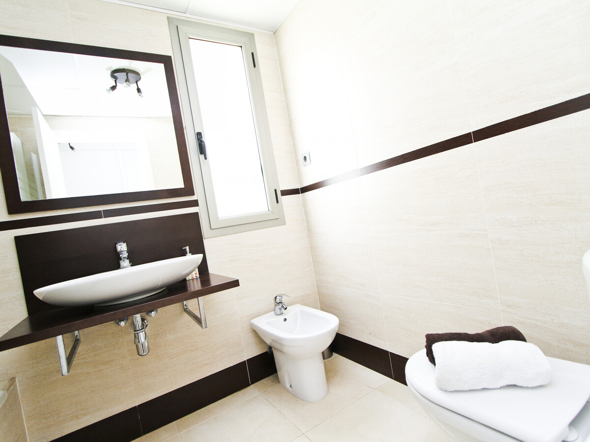 Appartement 8 pers. rez-de-chaussée avec terrasse à Salou - Photo 14