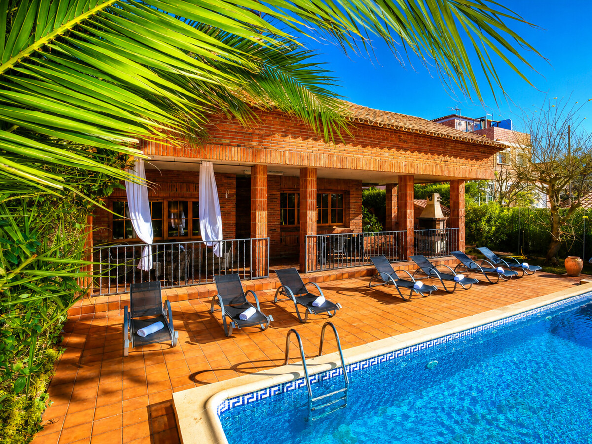 Villa Géranis 8 chambres, piscine privée à Cambrils - Photo 2