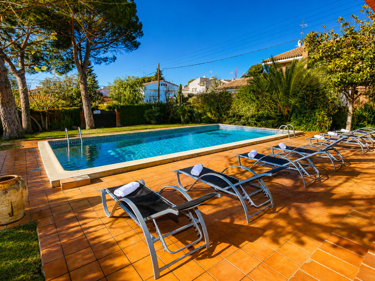 Villa Géranis 8 chambres, piscine privée à Cambrils - Photo 4