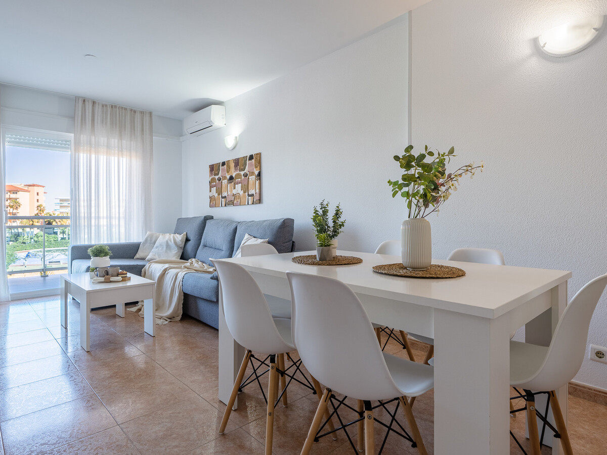 Appartement 6 pers. à 5 min de la plage à La Pineda - Photo 2