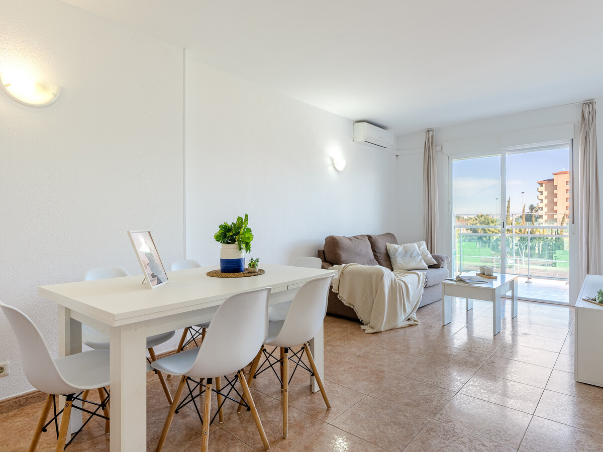 Appartement 6 pers. à 5 min de la plage à La Pineda - Photo 8