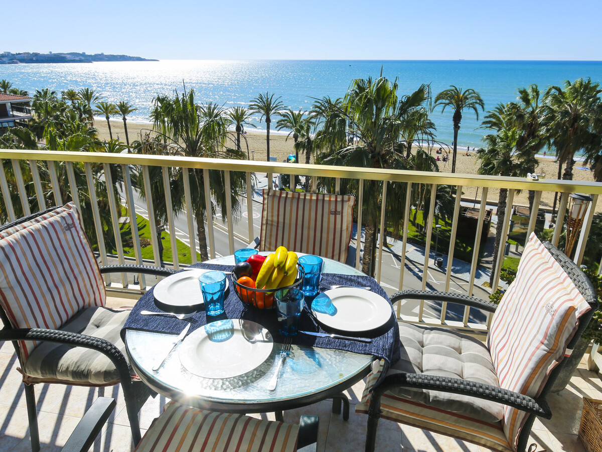 Appartement 6 pers. vue mer à 30 m de la Plage de Ponent - Photo 1