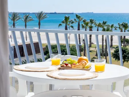 Location appartement à La Pineda, Appartement moderne, face à la plage - 4 pers.