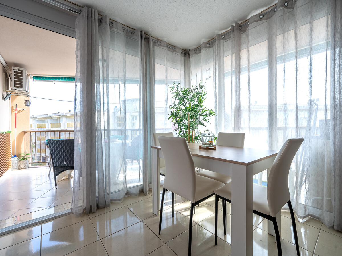 Appartement 3 chambres centre La Pineda, 300m plage - Photo 3