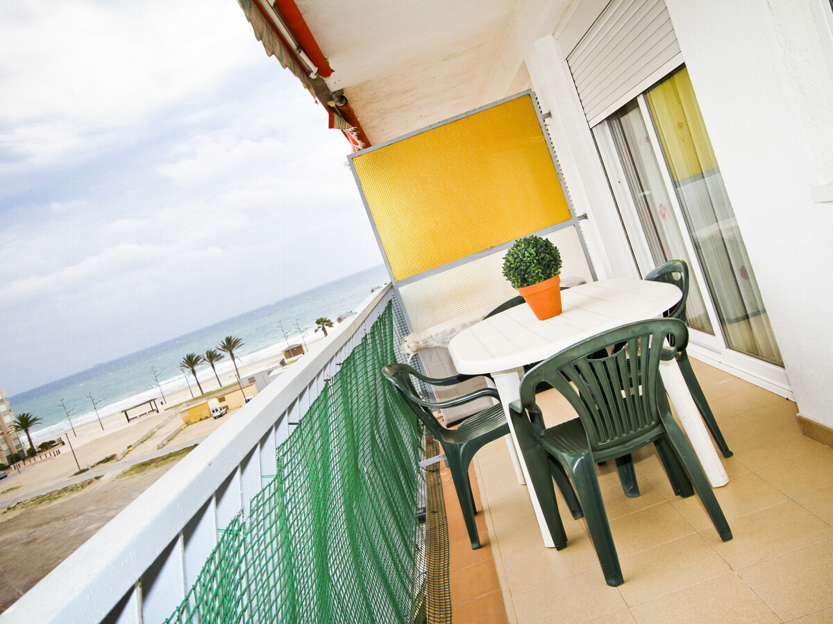Appartement 8 pers. avec terrasse proche plage à La Pineda - Photo 4