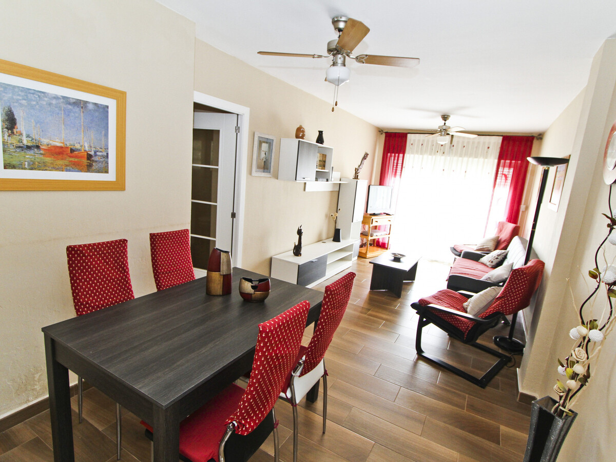 Appartement 8 pers. avec terrasse proche plage à La Pineda - Photo 8