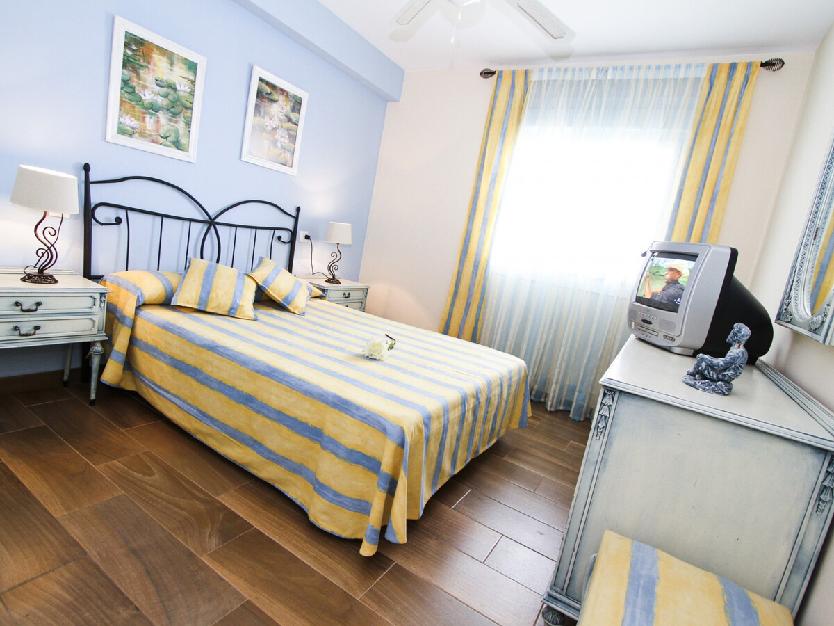 Appartement 8 pers. avec terrasse proche plage à La Pineda - Photo 9