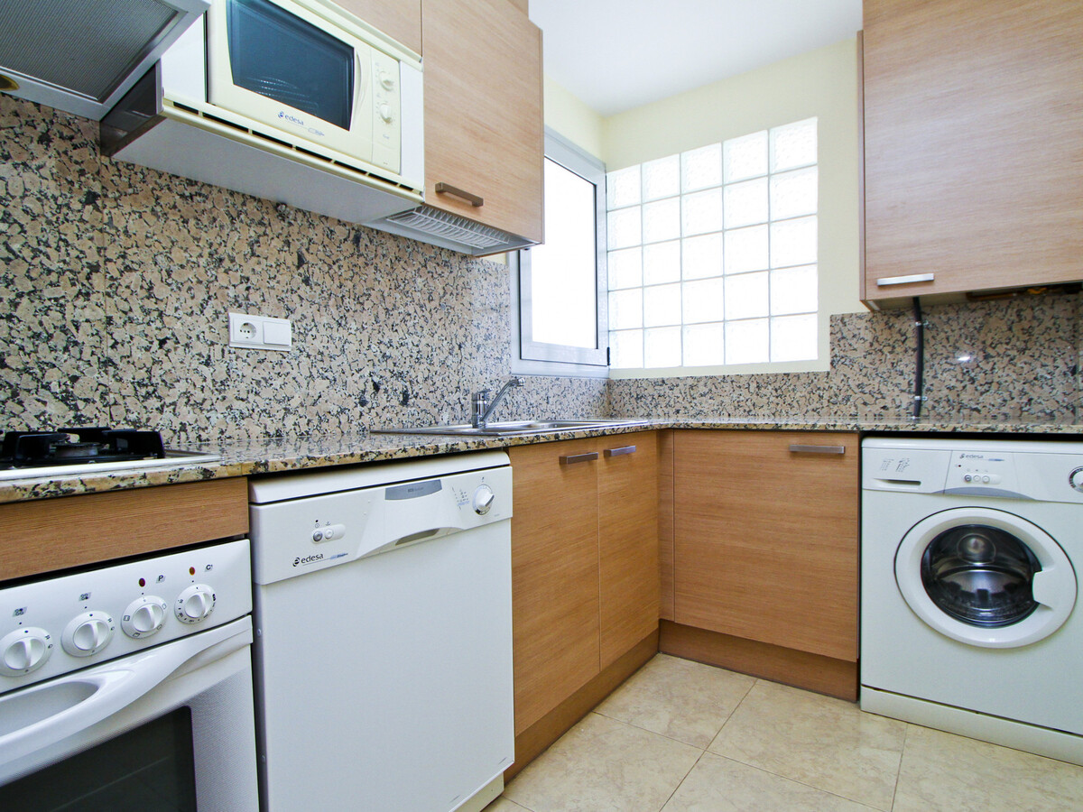 Appartement 6 pers. à 100 m de la plage, parking inclus - Photo 17