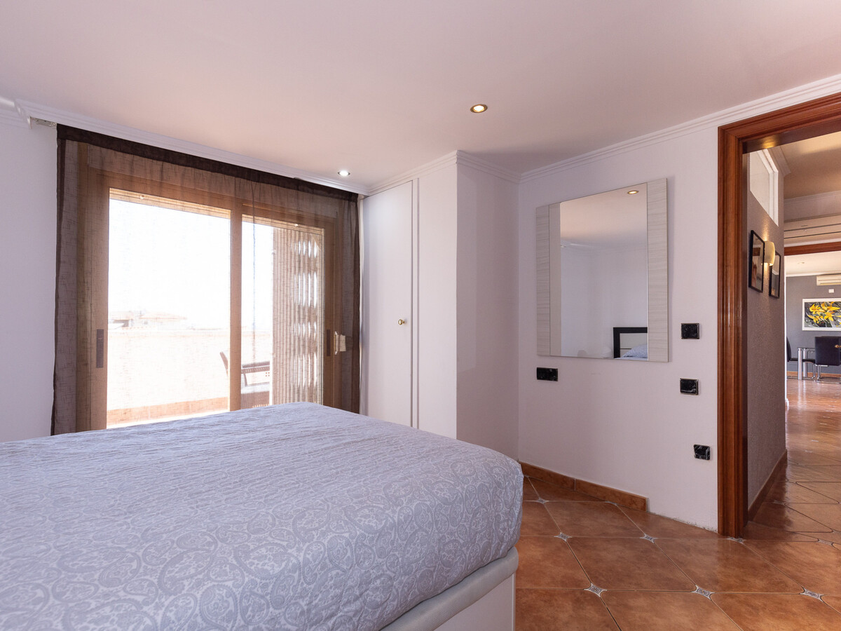 Penthouse vue mer, clim - 6 pers., Appartement 6 personnes à La Pineda - Photo 12