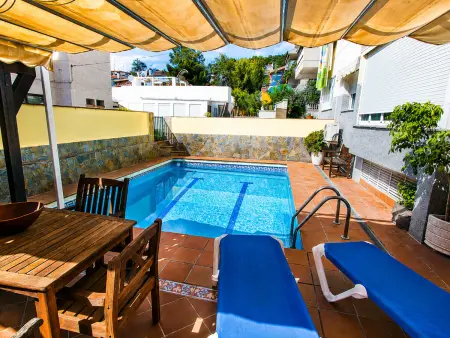 Maison 4 chambres avec piscine à 20m de la plage : photo 2