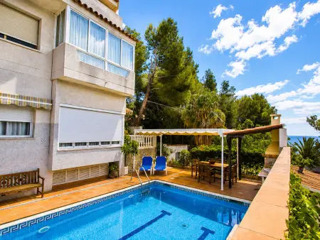 Maison 4 chambres avec piscine à 20m de la plage : photo 3