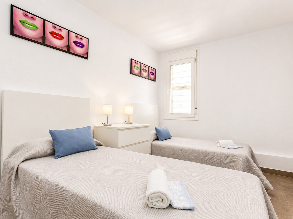 Appartement 10 pers. à 2 pas de la plage à Salou - Photo 7