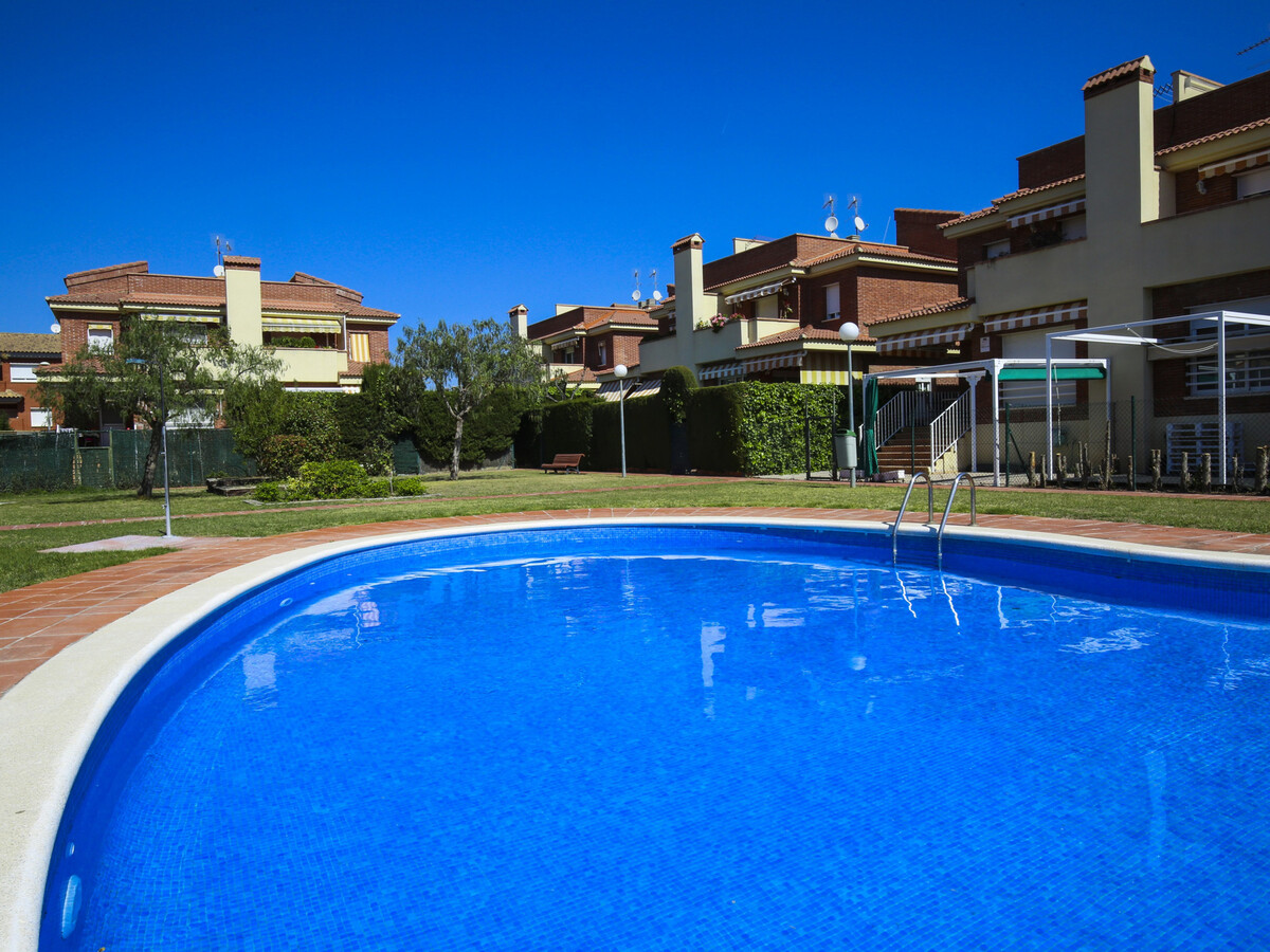 Casa Bruselas, maison 4 ch à Vilafortuny, piscine - Photo 1