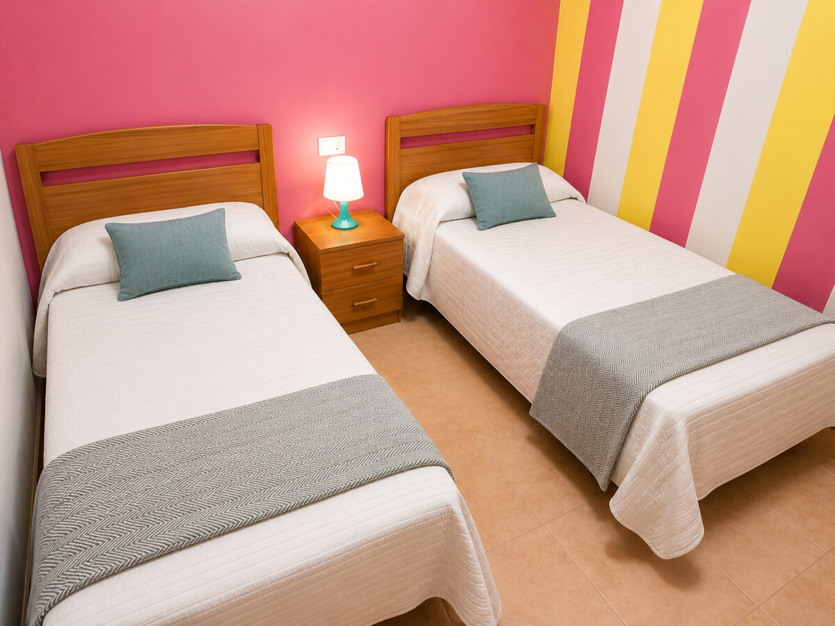 Appartement 6 pers. à Vilafortuny, parking et piscine - Photo 5