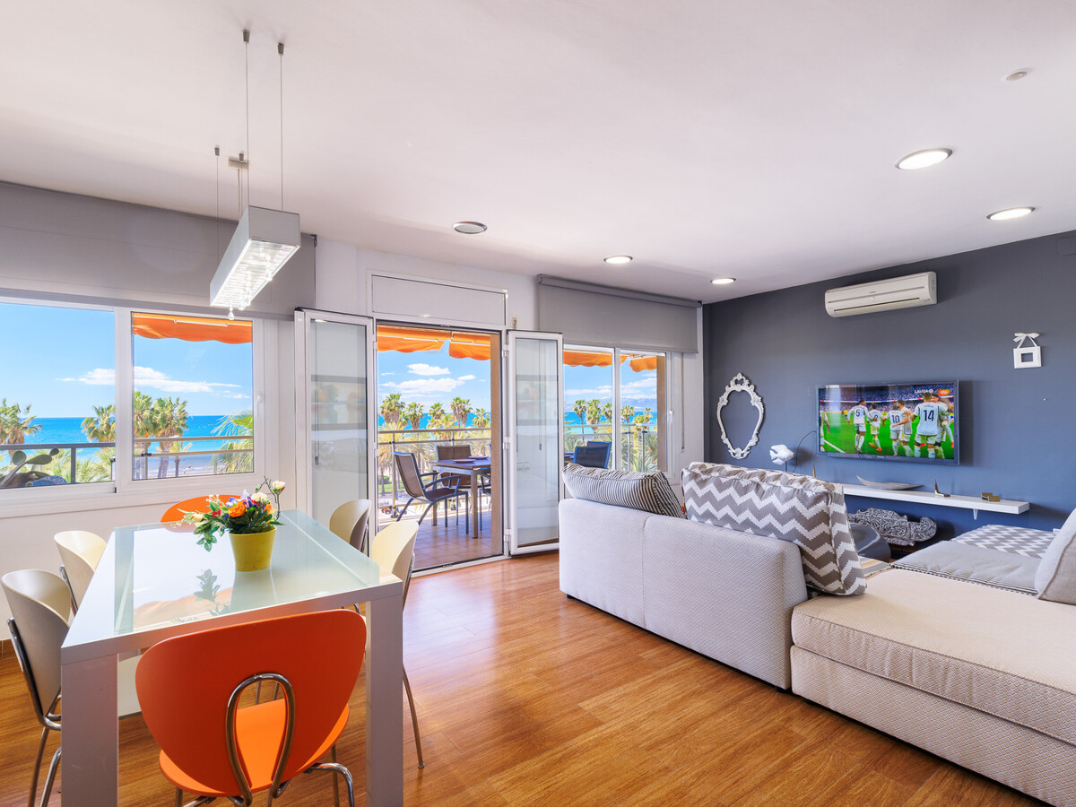 Appartement vue mer face à Playa Llevant, Salou - Photo 12