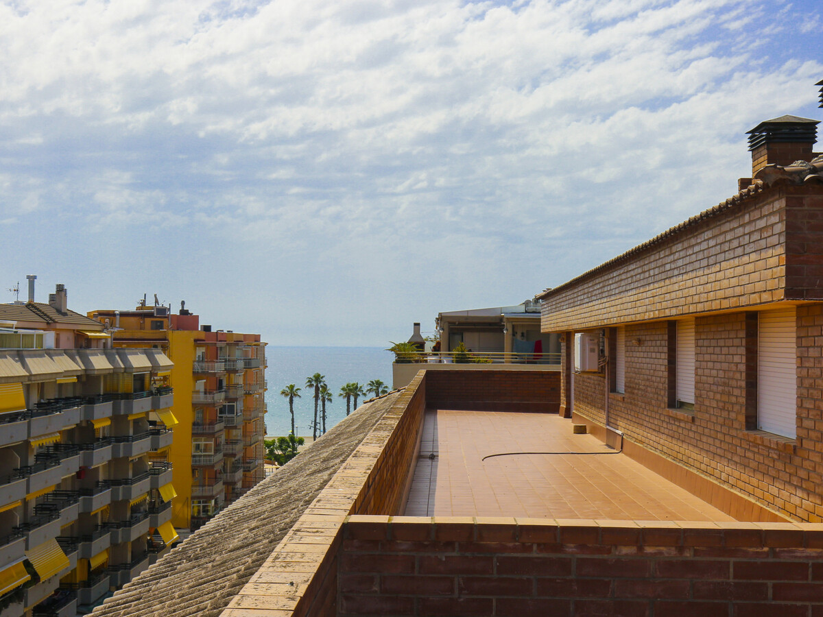 Albéniz Átic – Penthouse 70m² avec terrasse et piscine - Photo 9