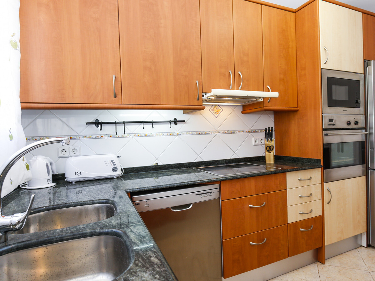 Appartement 8 pers., 3 ch. centre Salou près plage - Photo 13