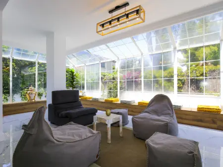Villa spacieuse, piscine privée et climatisation - Photo 10