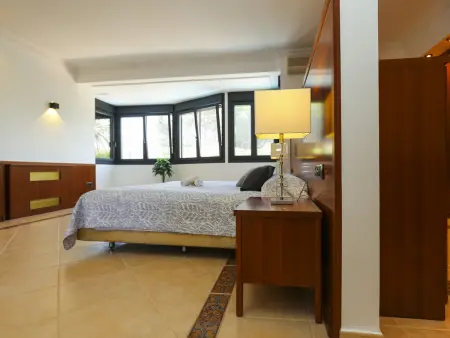 Villa spacieuse, piscine privée et climatisation - Photo 14