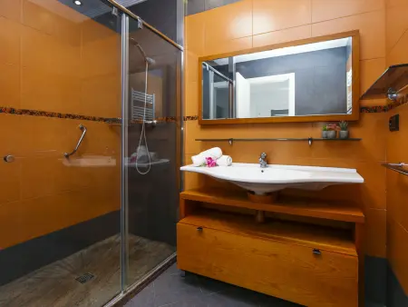 Villa spacieuse, piscine privée et climatisation - Photo 21