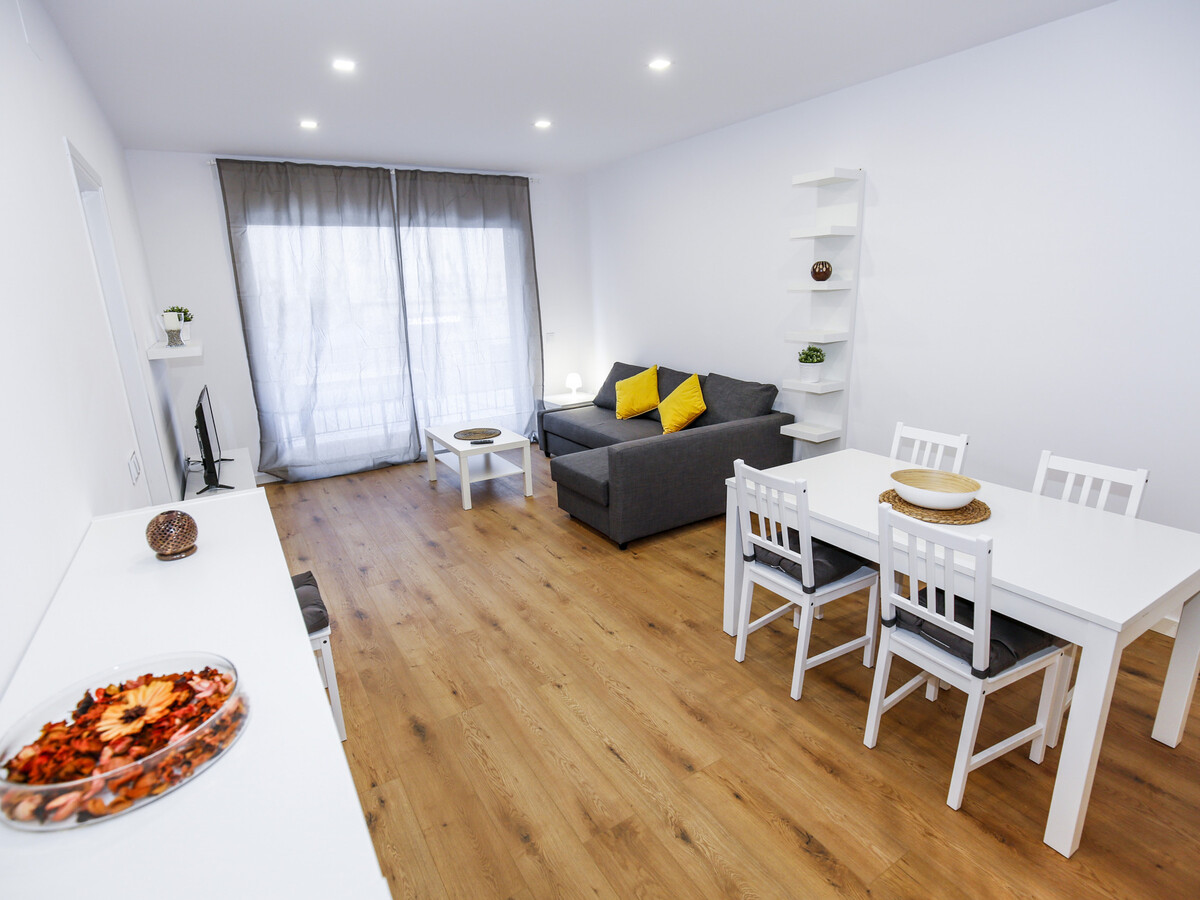 Appartement 8 pers. centre Salou, près plage - Photo 2