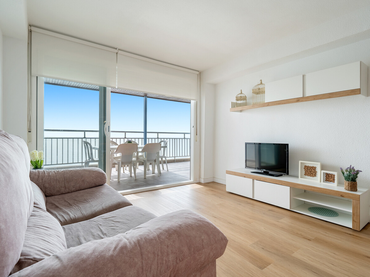 Appartement 6 pers. vue mer, 1ère ligne plage La Pineda - Photo 3