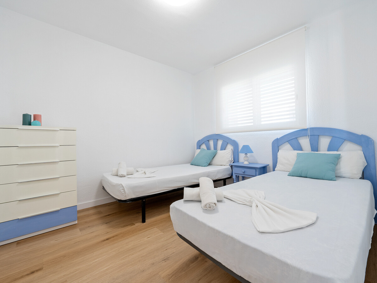 Appartement 6 pers. vue mer, 1ère ligne plage La Pineda - Photo 18