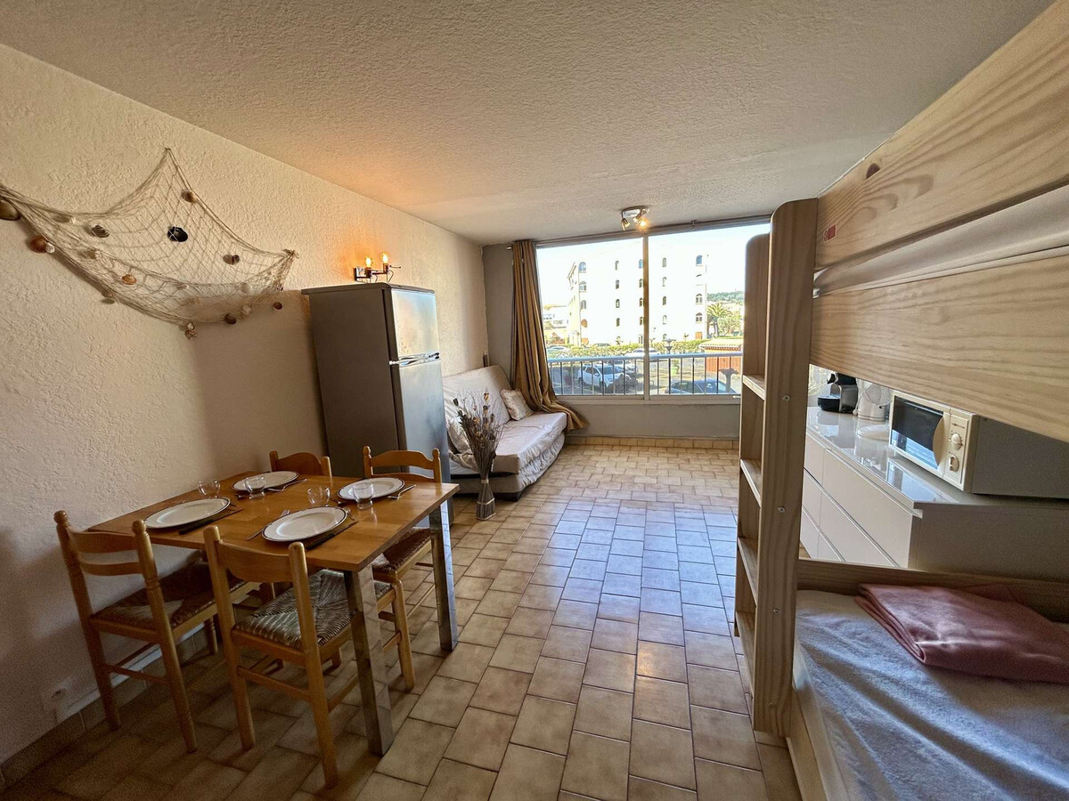 Studio cabine 4 pers. à 600 m de la plage - Cap d'Agde - Photo 2