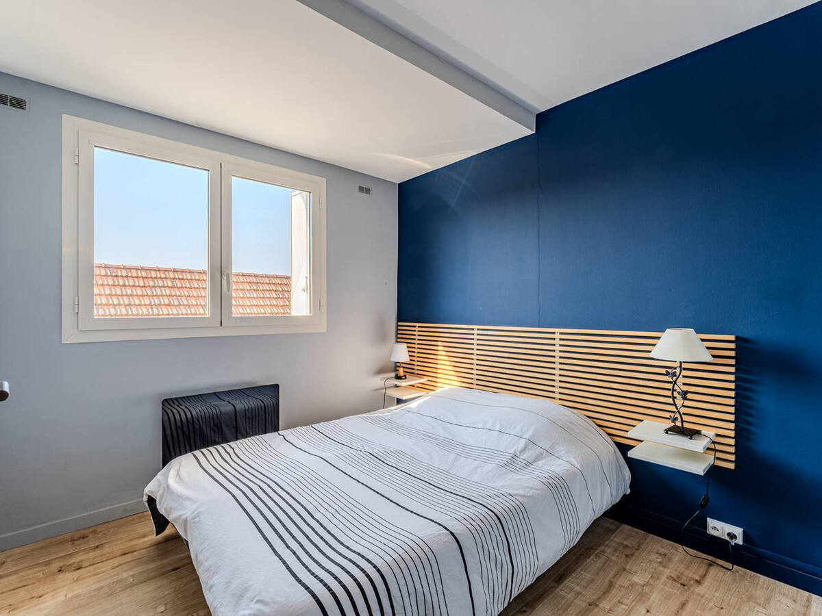 Appartement 34 m² rénové, plage au bout de la rue - Photo 3