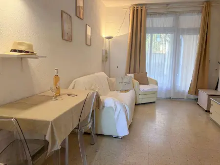 Appartement 2 pièces RDC accès direct plage à Port Grimaud : photo 3