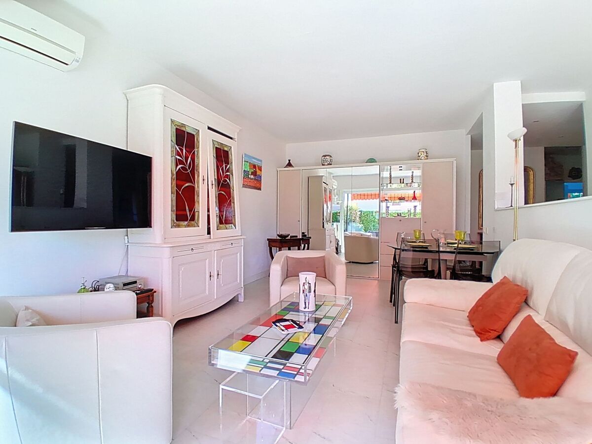 Le Chaville, appartement 2 pièces à 150 m de la mer - Photo 2