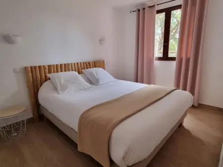 Appartement Porto Vecchio, terrasse couverte et piscine : photo 7