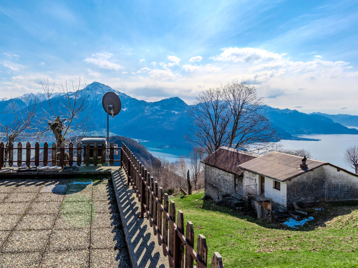 Baita Santina, maison rustique avec vue panoramique lac - Photo 18