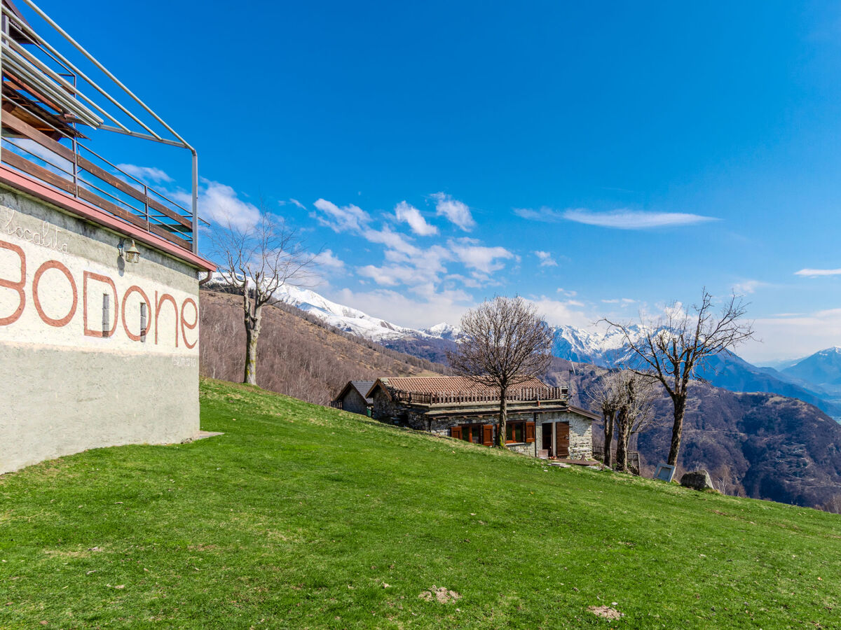 Baita Santina, maison rustique avec vue panoramique lac - Photo 24