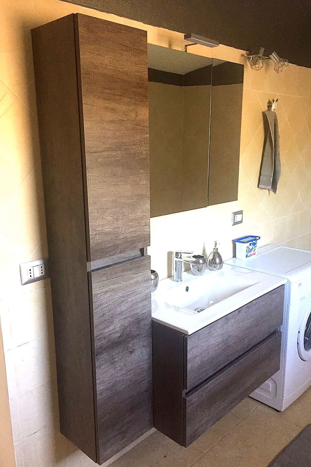Maison moderne rénovée, 4,5 ha, vue montagne à Agrustos - Photo 2
