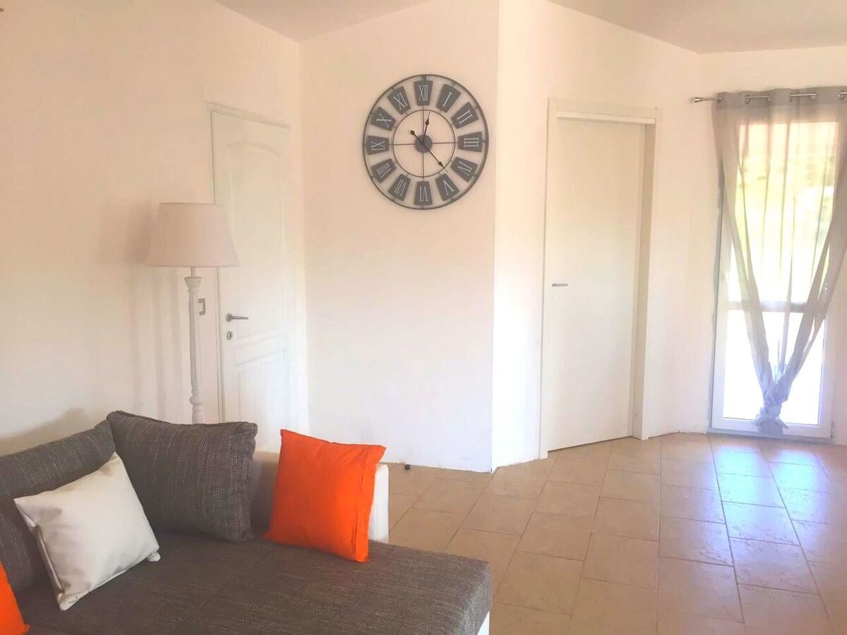 Maison moderne rénovée, 4,5 ha, vue montagne à Agrustos - Photo 11