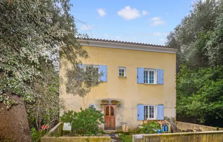 Location maison à Oletta, Maison piscine privative