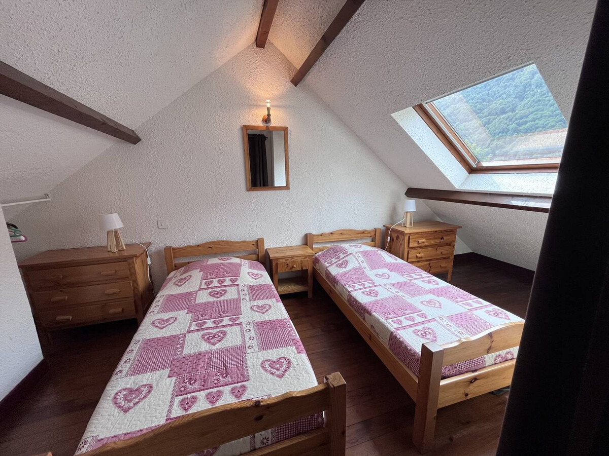 Duplex Cauterets : terrasse panoramique, barbecue, 2 ch - Photo 5