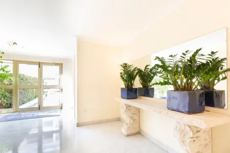 Appartement en bord de mer – Plage de la Salis, Maison de vacances en bord de mer à Antibes - Photo 5