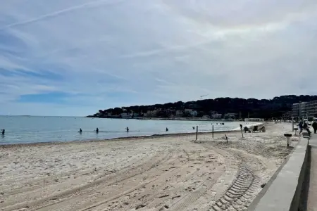 Appartement en bord de mer – Plage de la Salis, Maison de vacances en bord de mer à Antibes - Photo 16