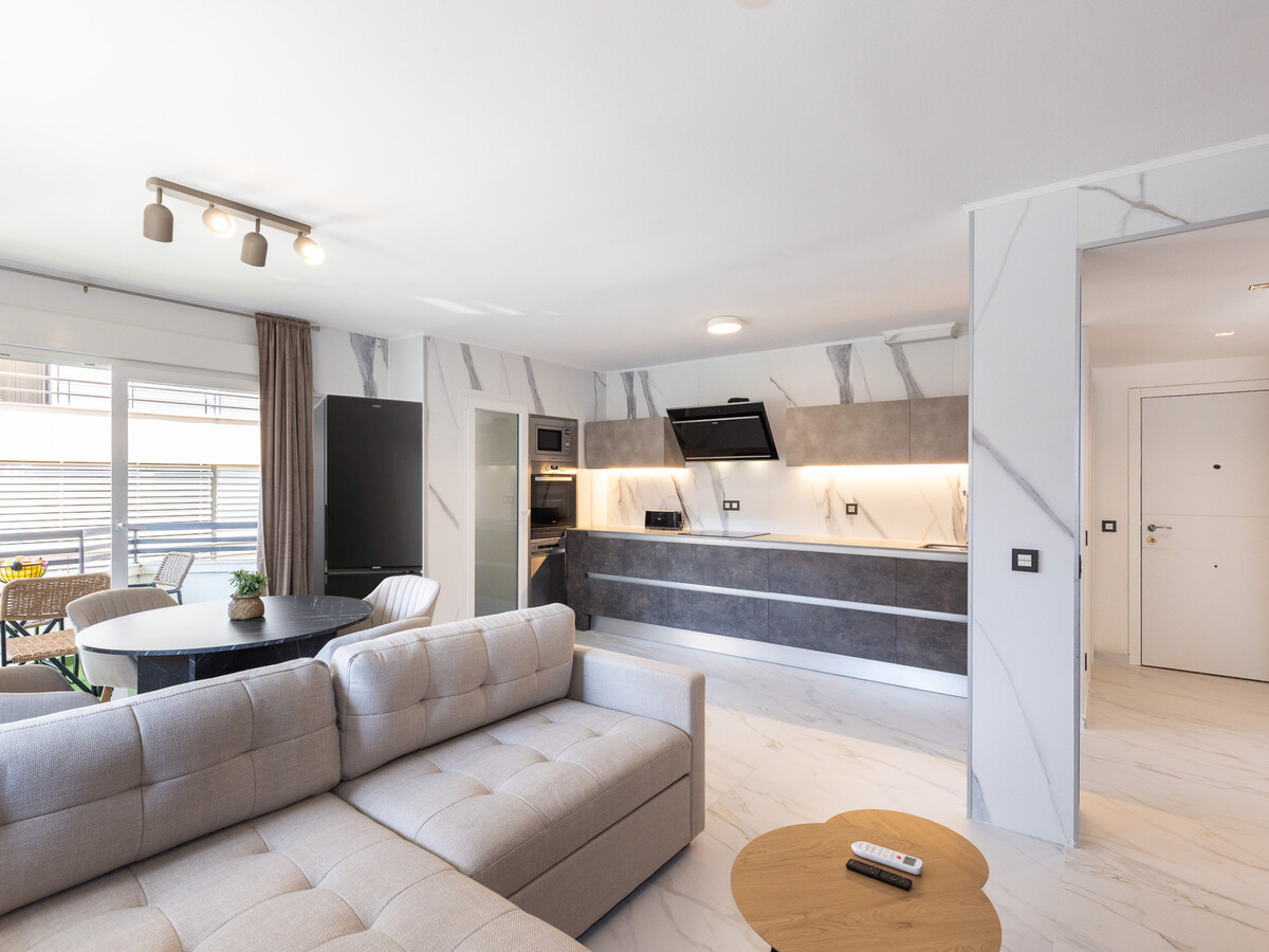 Appartement 6 pers. rénové près plage La Pineda - Photo 2