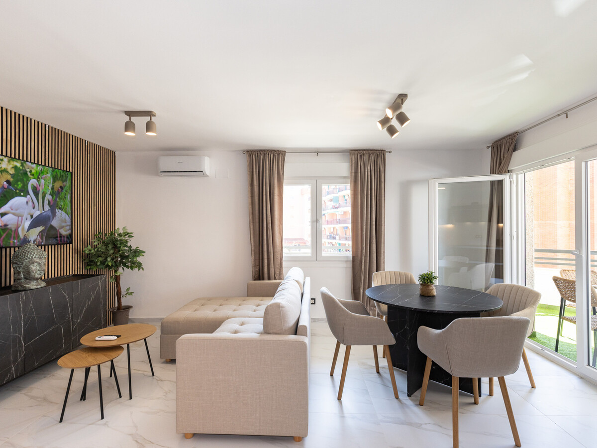 Appartement 6 pers. rénové près plage La Pineda - Photo 3