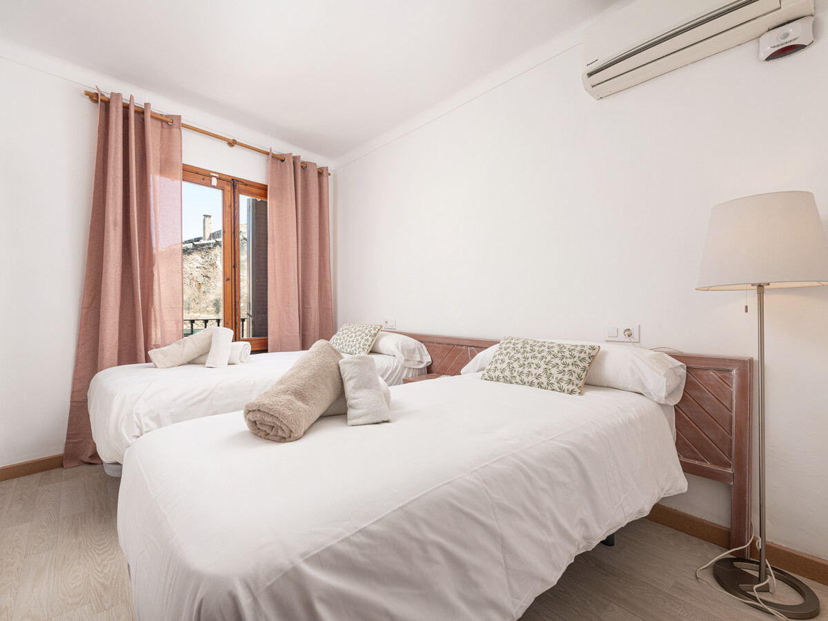 Maison 6 pers. centre médiéval d'Alcúdia, terrasse vue village - Photo 12