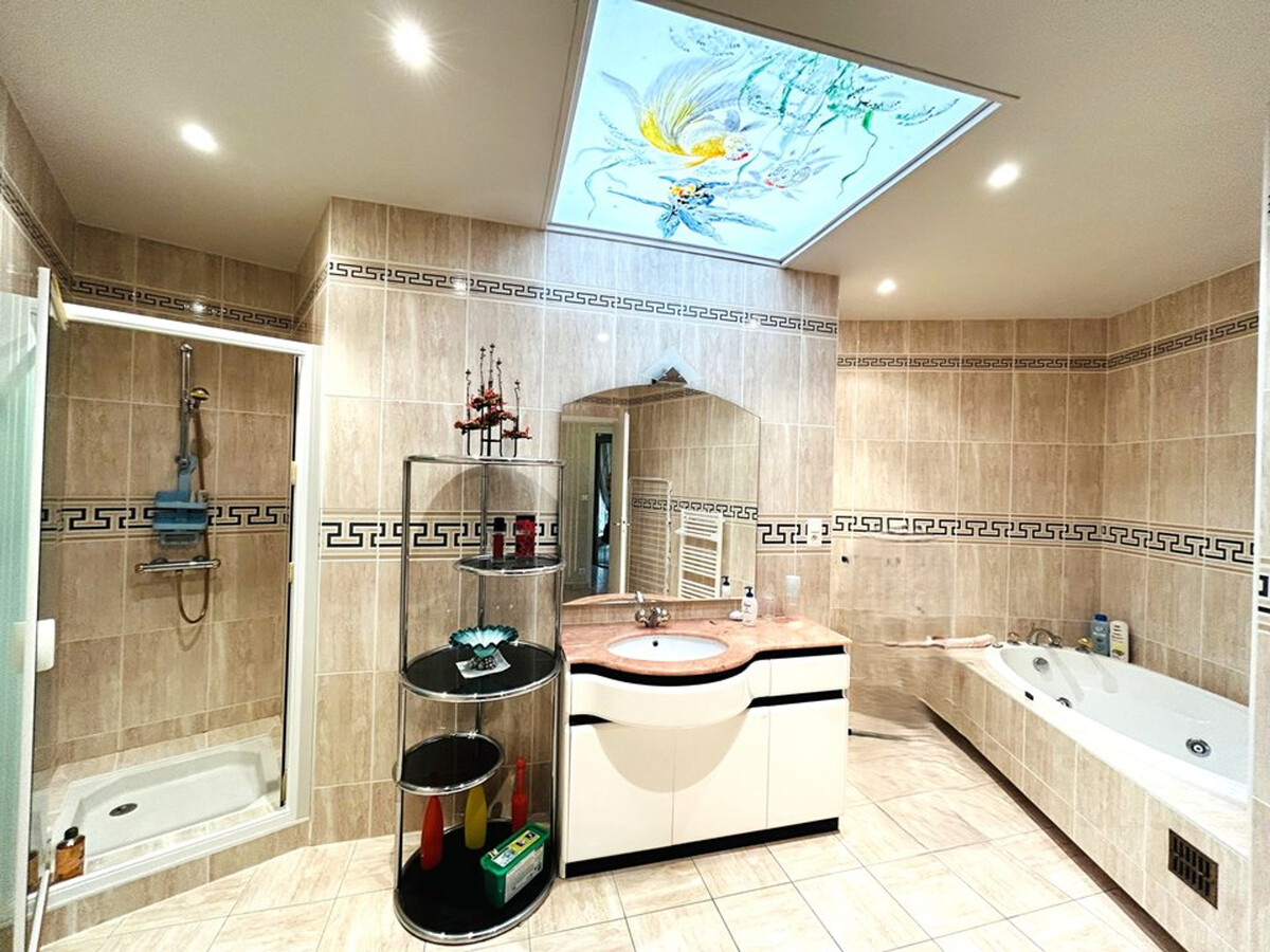 Appartement 120 m² asiatique à 50 m de la côte - Photo 13