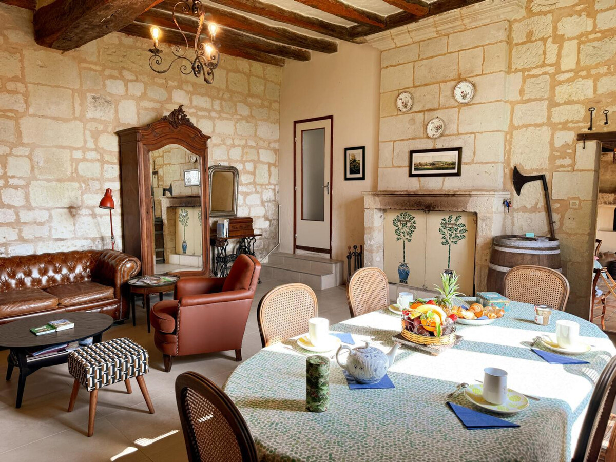 Gîte XVIIe siècle avec jardin clos à Lerné - Photo 3