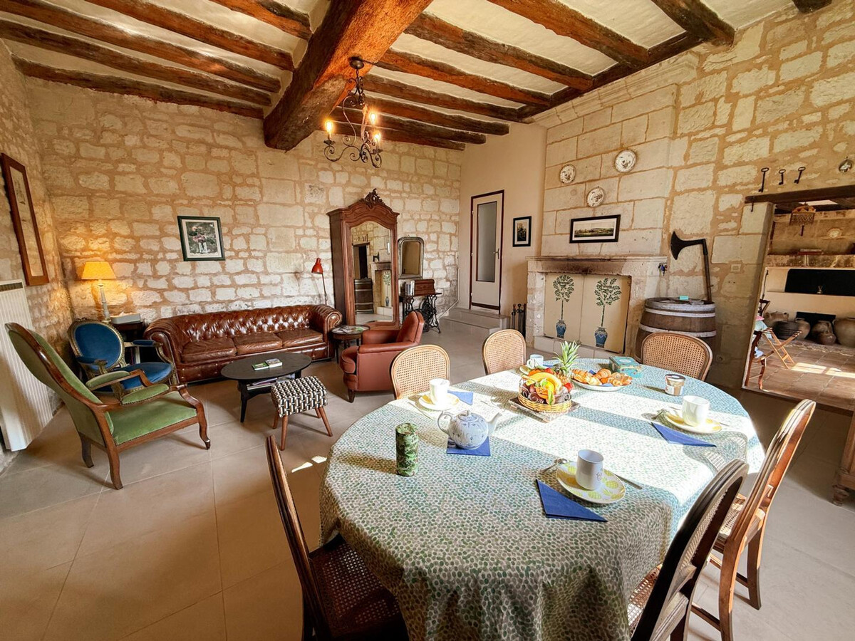 Gîte XVIIe siècle avec jardin clos à Lerné - Photo 5